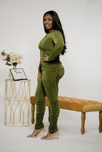 Load image into Gallery viewer, “So Playful Pant Set” Green
